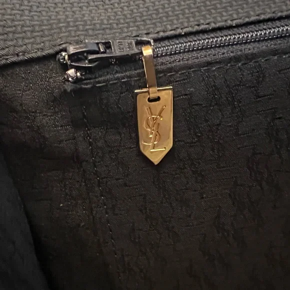 Yves Saint Laurent Business Bag. - Picture 10 of 12